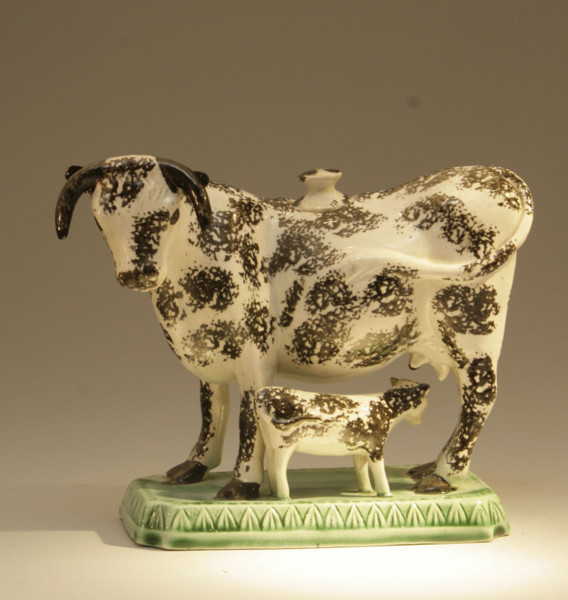 ANTIQUE POTTERY COW CREAMER NORTH COUNTRY  ENGLANDC1810