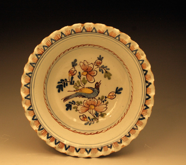 ENGLISH DELFT BOWL IN DECORATED IN POLYCHROME FROM BRISTOL 