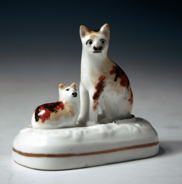 ANTIQUE STAFFORDSHIRE FIGURE OF A CAT AND KITTEN C1840