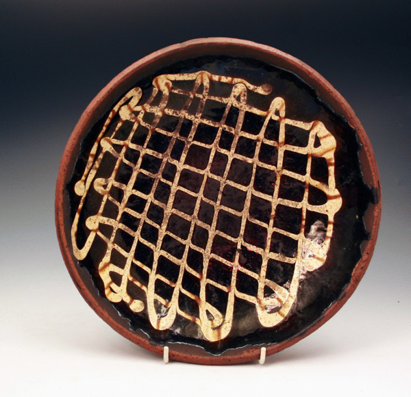 18th century English slipware dish circular form circa 1780