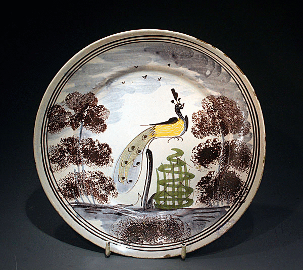 ANTIQUE ENGLISH DELFTWARE POTTERY PLATE WITH PEACOCK IN FARMYARD 