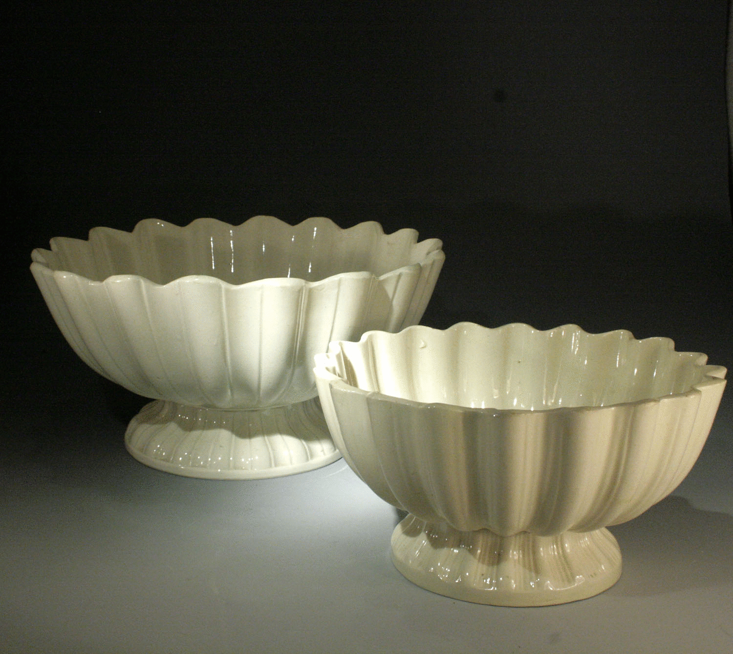 ENGLISH CREAMWARE POTTERY BOWLS SILVER SHAPE