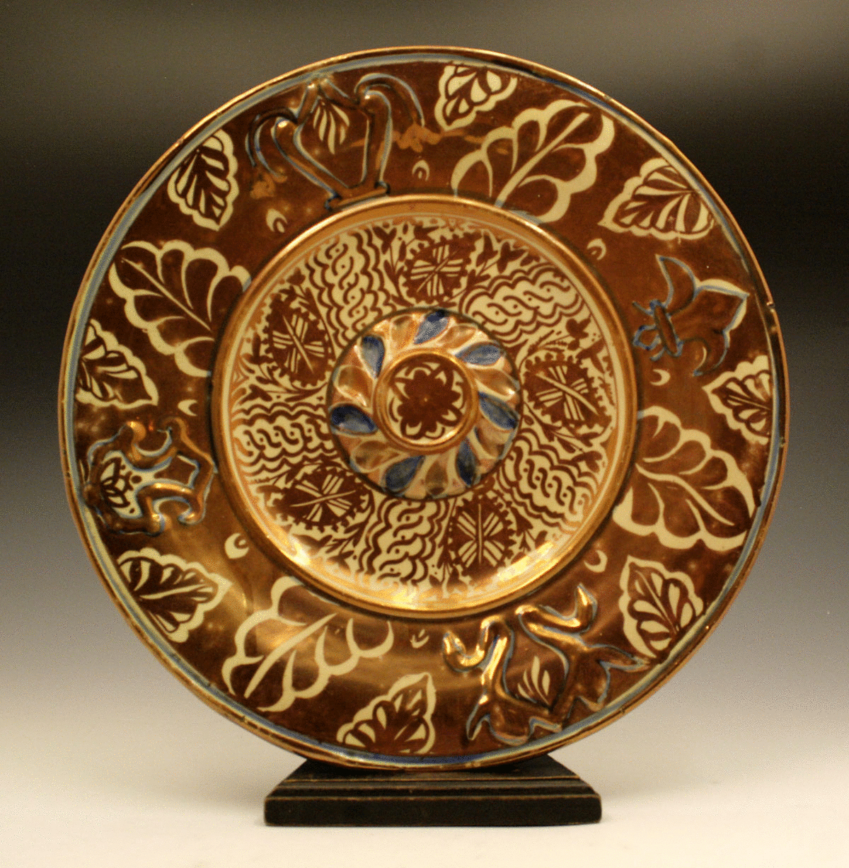 Hispano Moresque lustre  earthenware charger