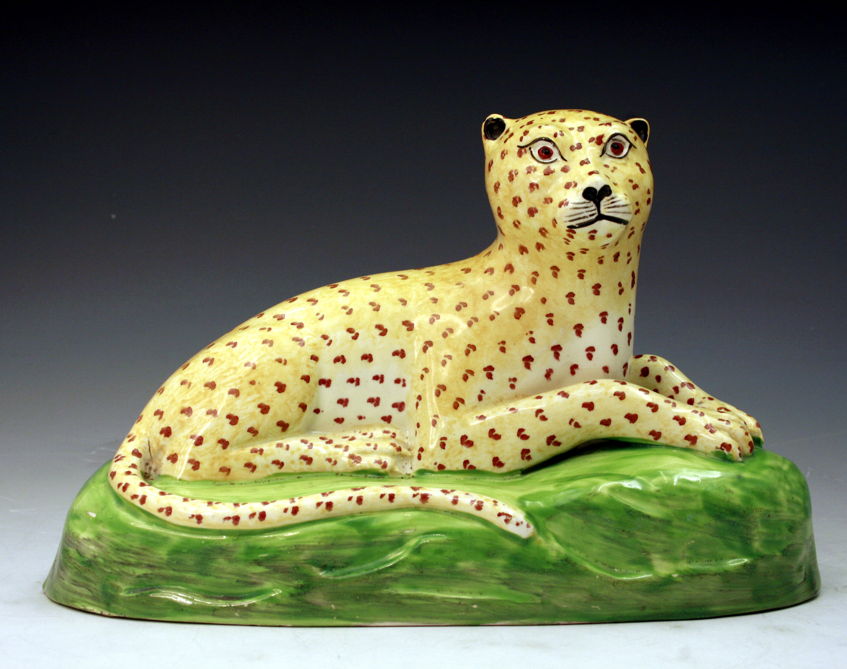 STAFFORDSHIRE POTTERY FIGURE OF A LEOPARD C1800