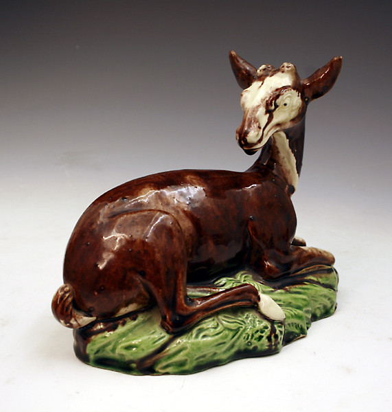 Ralph Wood Staffordshire pottery figure of a doe antique period 18th century