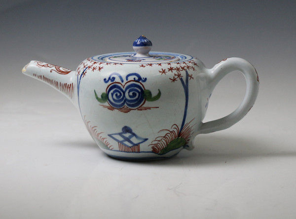 English  delftware teapot polychrome colours London 1720 period