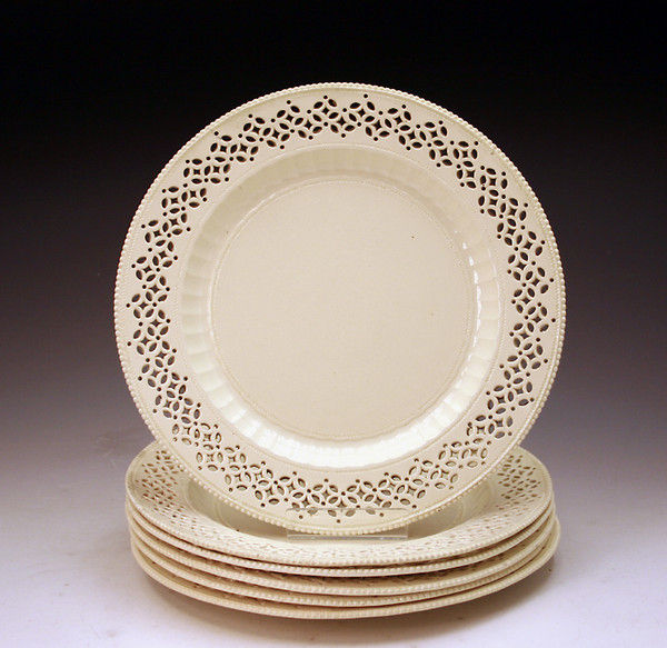 SET OF SIX ANTIQUE ENGLISH POTTERY CREAMWARE PLATES 18TH CENTURY PERIOD
