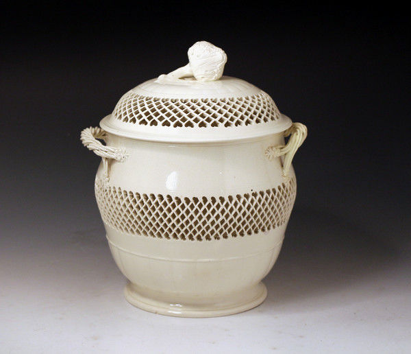 English creamware pottery lidded jar and cover, Probably Leeds Pottery c1780