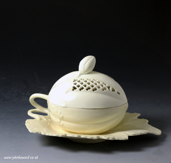 English creamware pottery melon tureen, Yorkshire or Staffordshire late 18th century