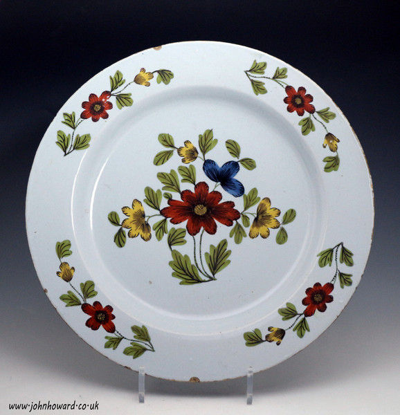 English delftware pottery charger in the Fazackerley style, antique period mid 18thc