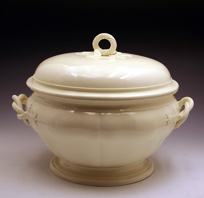 18th century plain creamware pottery tureen Leeds Pottery England circa 1780