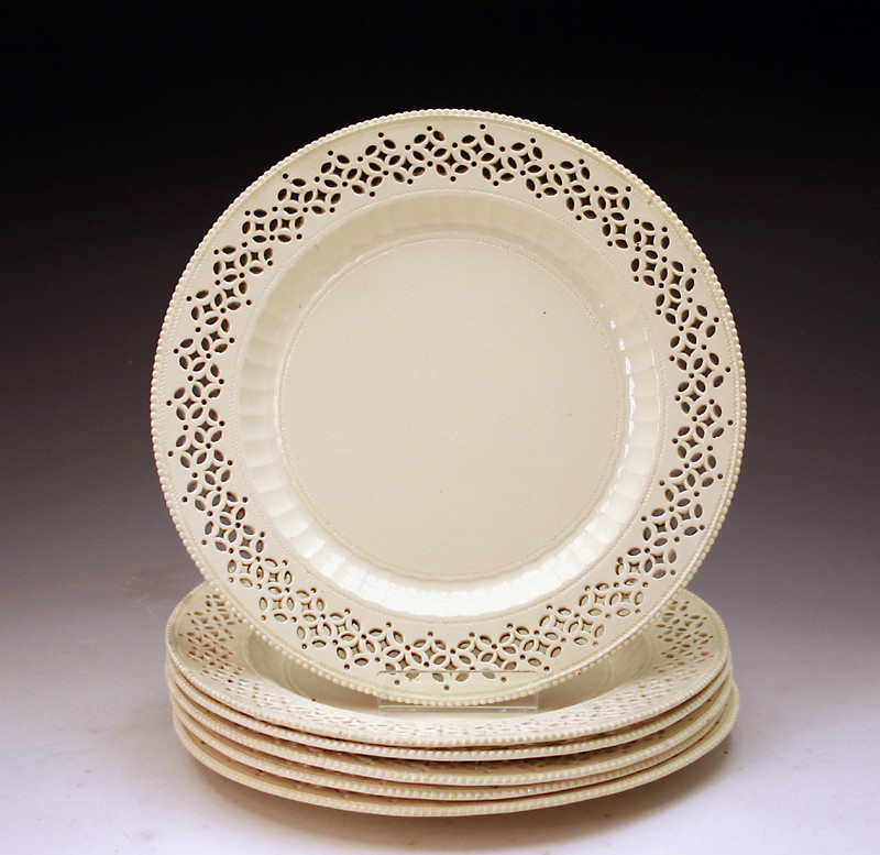 SET OF SIX ANTIQUE ENGLISH POTTERY CREAMWARE PLATES 18TH CENTURY PERIOD
