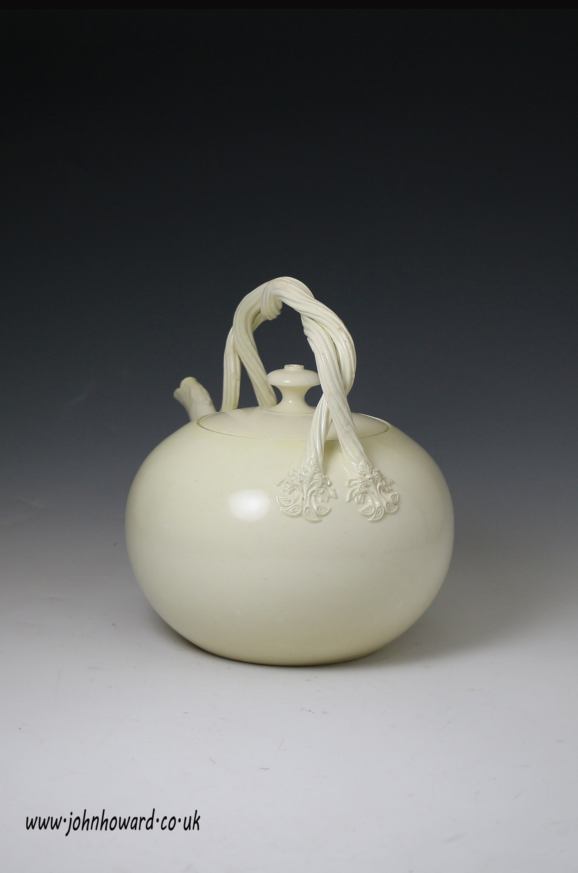 Antique English creamware pottery tea kettle or punch pot late 18th century